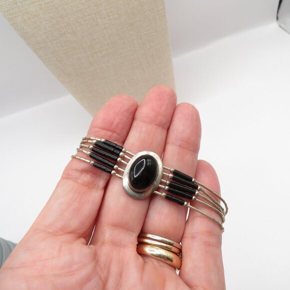 Vintage Native American Ella Peters Black Onyx Liquid Sterling  Silver Bracelet - Picture 4 of 9